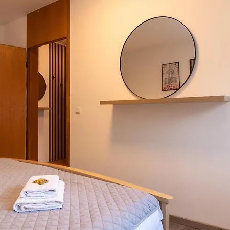 15-zentrales 2-zimmer Apartment-wlan,magenta Tv Und Grosse Balkon Mit Gartenblick * Wiesbaden