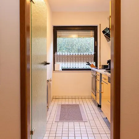 Appartamento 15-zentrales 2-zimmer Apartment-wlan,magenta Tv Und Grosse Balkon Mit Gartenblick Wiesbaden