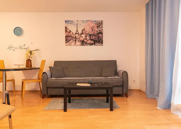 15-zentrales 2-zimmer Apartment-wlan,magenta Tv Und Grosse Balkon Mit Gartenblick Appartement Wiesbaden